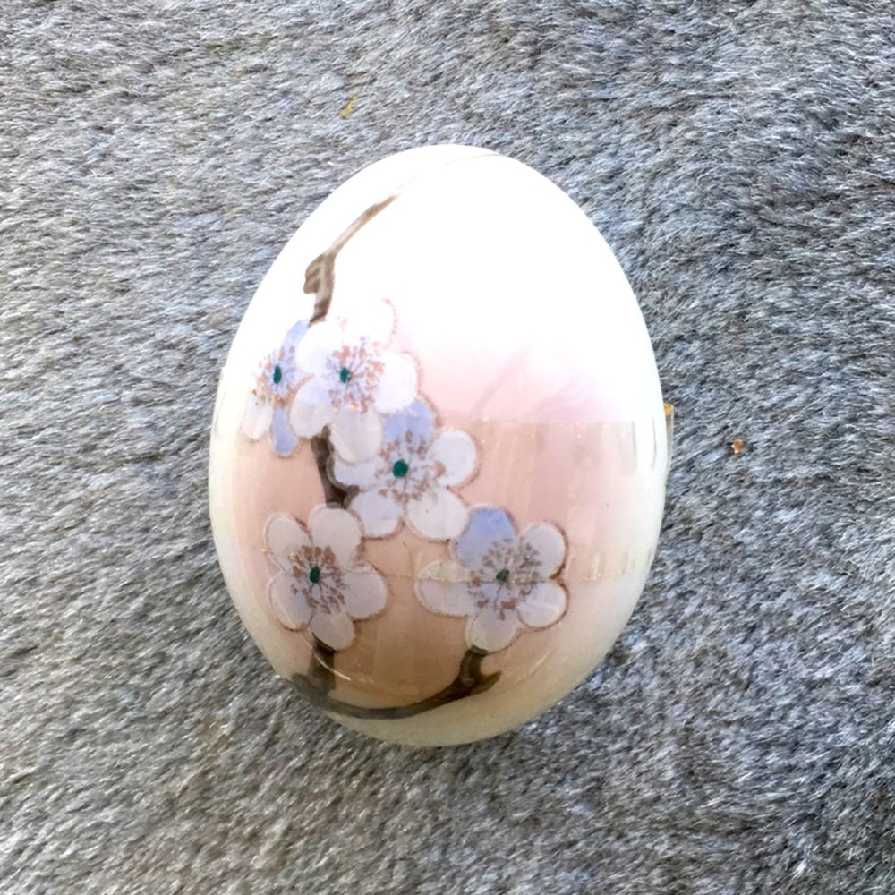 Bing & Grondahl Vintage The Annual Egg Covered Box